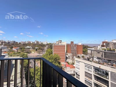 Venta apartamento 1 dormitorio en Parque Rodó al frente