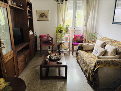 VENTA APTO. 2 DORM. AL FRENTE SOLEADO