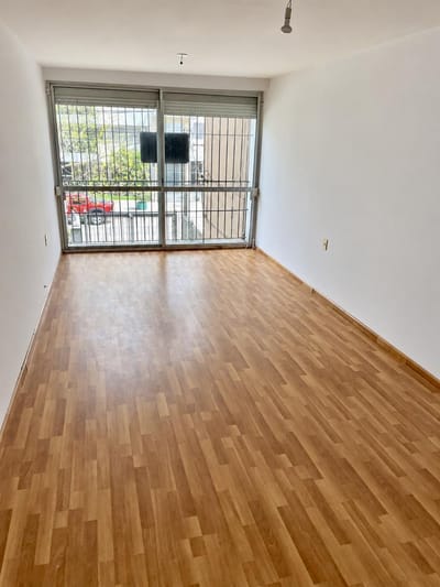 Alquiler de Apartamento de 3 dormitorios en Pocitos, Montevideo.
