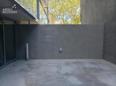 Venta apartamento dúplex tres dormitorios en Barrio Sur - 104