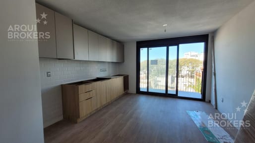 Apartamento monoambiente en venta en Pocitos - 1004