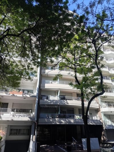 Alquiler Monoambiente Amoblado En Pocitos, A Pasos De La Rambla