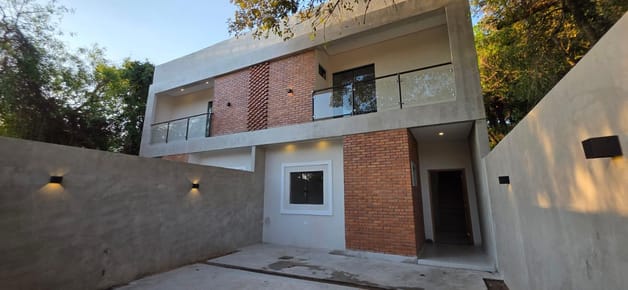 Venta de Duplex en Lambare