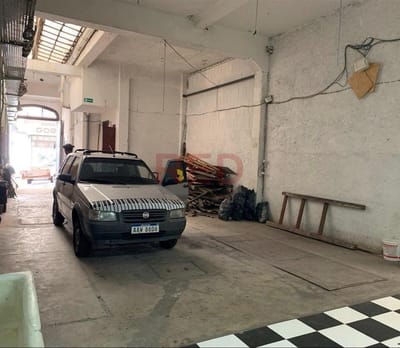 Venta Loft , Local Comercial , Estacionamiento, Oficina en Ciudad Vieja con renta