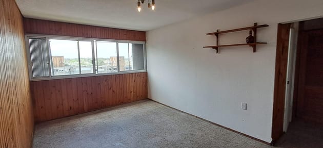 Departamento en EE70, piso alto!