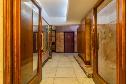 Venta 3 dormitorios - a pasos de la IMM. Oportunidad, elegancia de época y confort renovado.