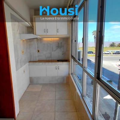 ALQUILO Apartamento, A METROS DE LA RAMBLA. PUNTA CARRETAS.