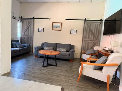 Casa  en Brazo Oriental, hermosa, amplia. Acepta Banco